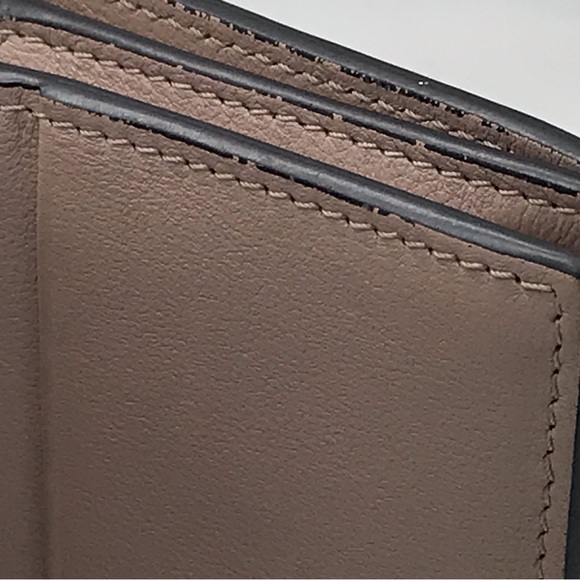 EUC SMALL ROCKSTUD CALFSKIN WALLET   RETAIL $490 - Picture 11 of 16